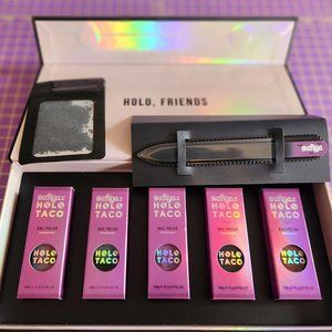 Safiya x Holo Taco collection box